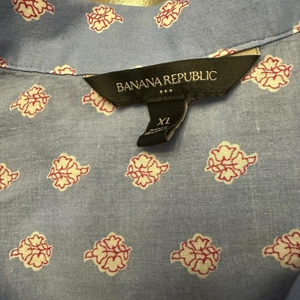 Banana Republic Blue and Purple Paisley Button Down Shirt